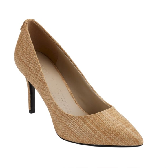 Karl Lagerfeld Shoes - Royale Pointed Toe Pump (Women)